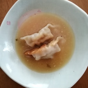 カップラーメンのスープで！餃子スープ